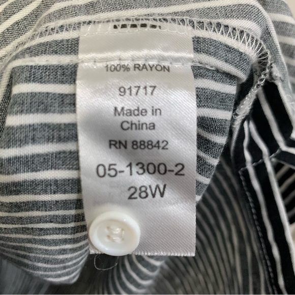 Woman Within Dress Women's Size 28 Black White Stripes Cuffed Cap Sleeves Comfy - Picture 14 of 14